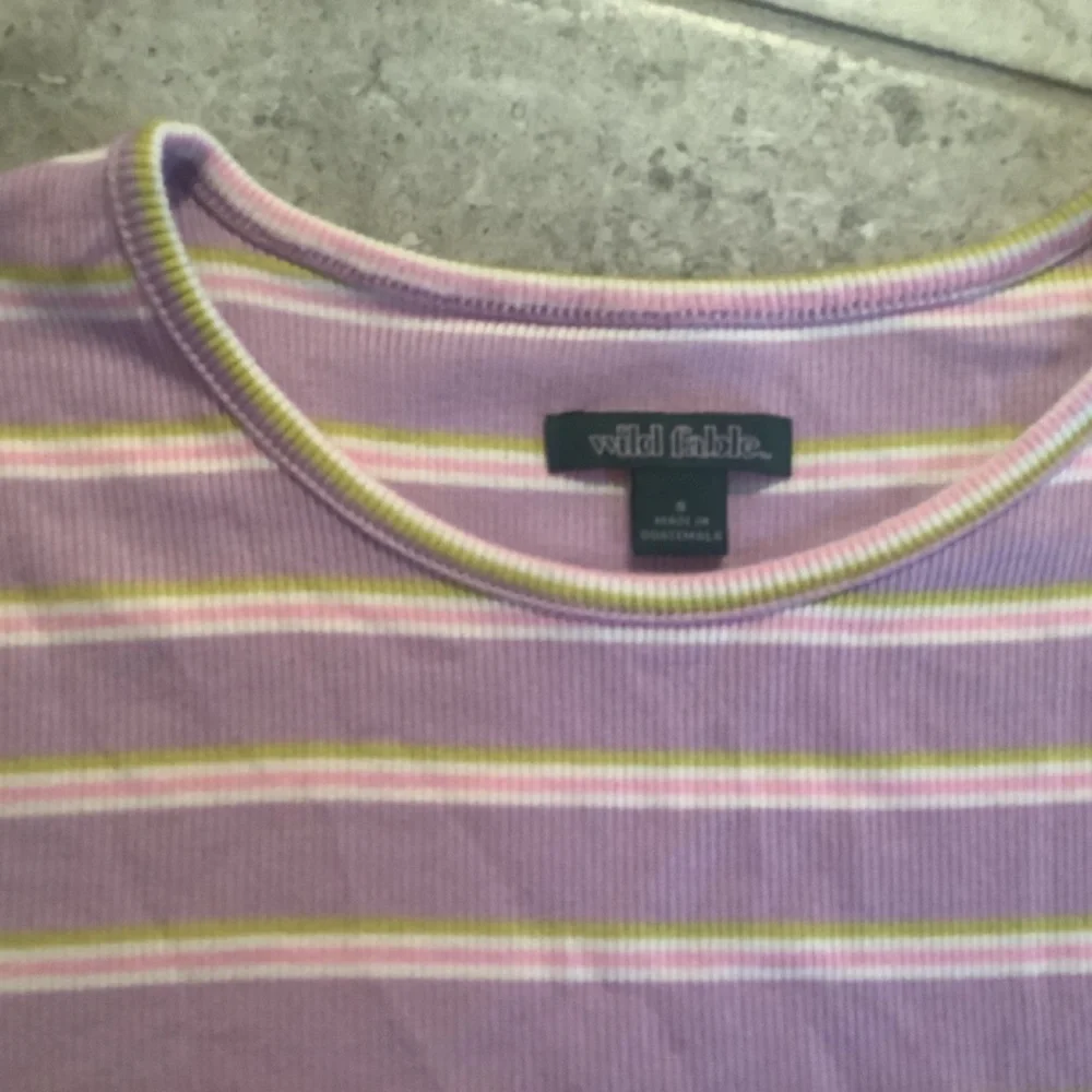 🎉Women's Wild Fable Ribbed Striped Size Small Lettuce hem crop top shirt - Picture 2 of 3